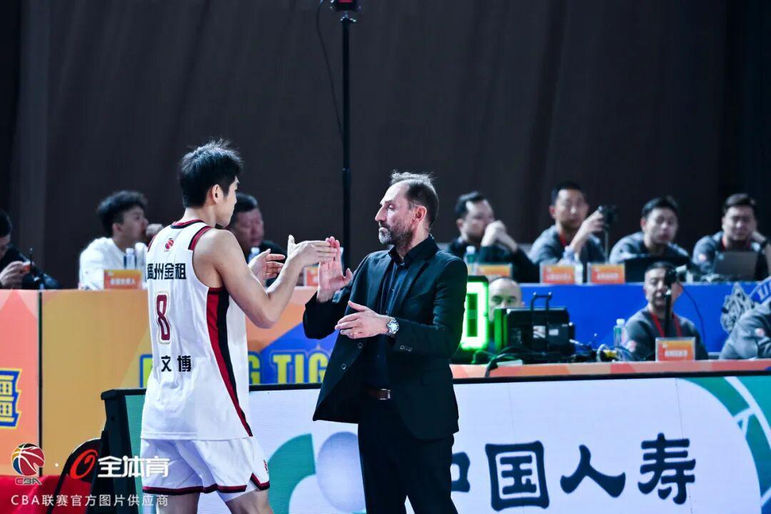 lol下注网站-【CBA联赛】第二十三轮｜第一阶段收官，浙江稠州金租61-59胜新疆伊力特！